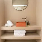 Cosmo Luxe