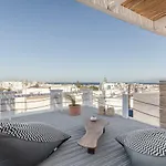 Cosmo Luxe *