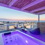 Cosmo Luxe Апартаменты *
