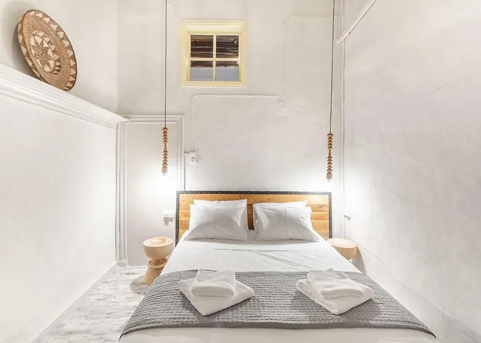 Cosmo Luxe * Mykonos Town